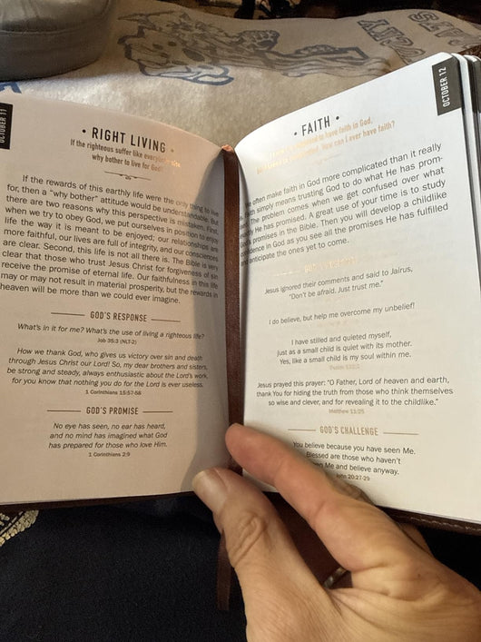 One Minute with God for Men, 365 Days Devotional Journal